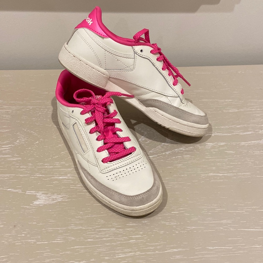 reebok club c tennis shoes